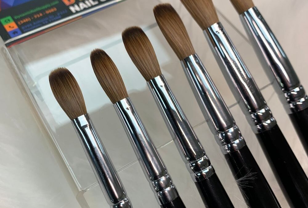 Kolinsky Acrylic Nail Brush for Seasonal Nail Trends